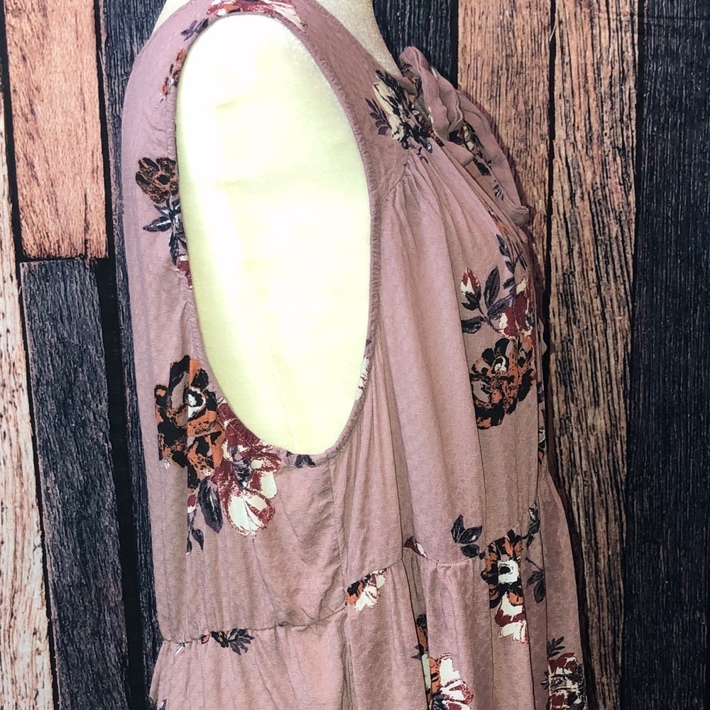 Torrid Plus Size Floral Print Chiffon Tank Top 1 - Picture 5 of 7